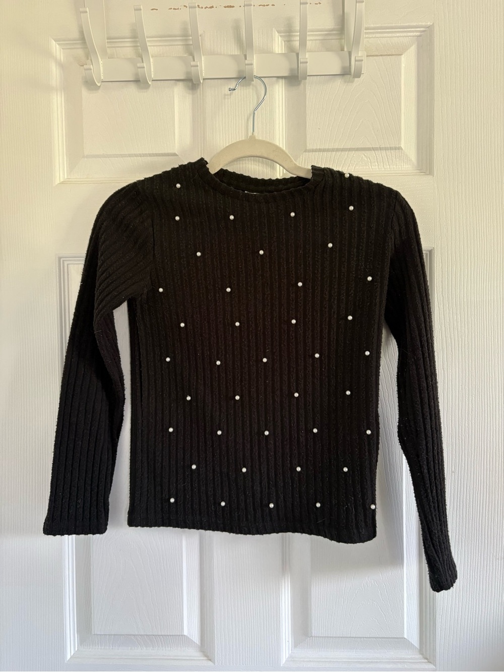 Zara Black Ribbed Sweater with White Pearls